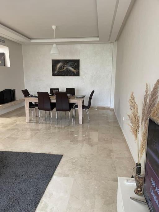 Appartamento Chic & Cosy Flat Near Airport Lockbox Fast Wifi Nouaceur Esterno foto