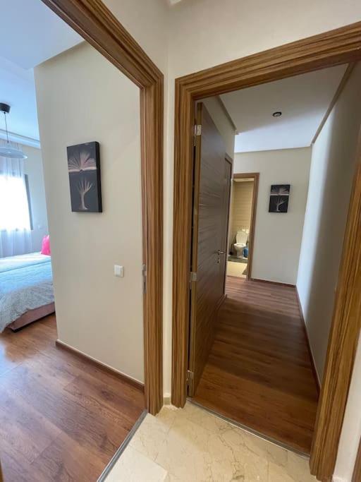 Appartamento Chic & Cosy Flat Near Airport Lockbox Fast Wifi Nouaceur Esterno foto