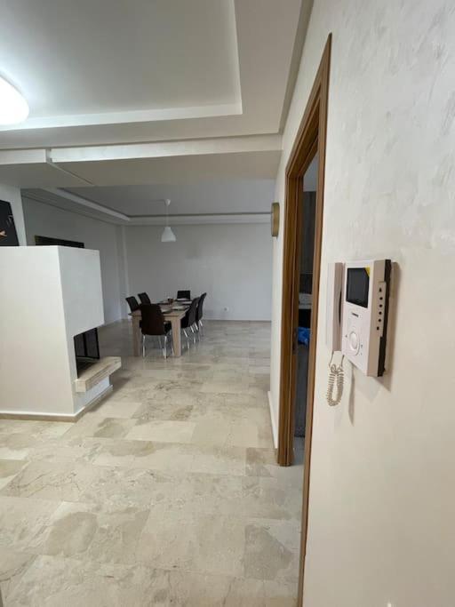 Appartamento Chic & Cosy Flat Near Airport Lockbox Fast Wifi Nouaceur Esterno foto