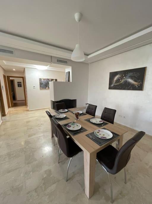 Appartamento Chic & Cosy Flat Near Airport Lockbox Fast Wifi Nouaceur Esterno foto